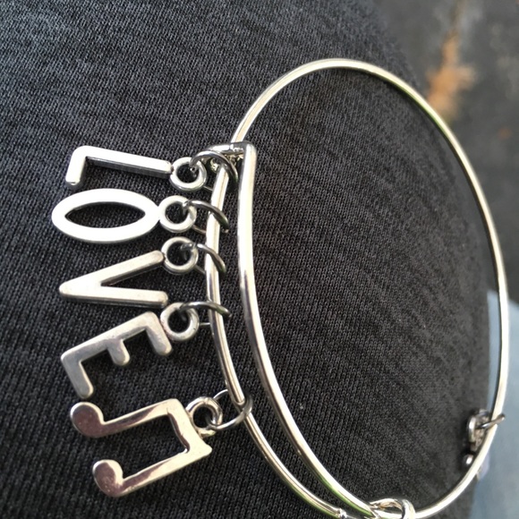 BanglesByNannie . - Picture 2 of 7